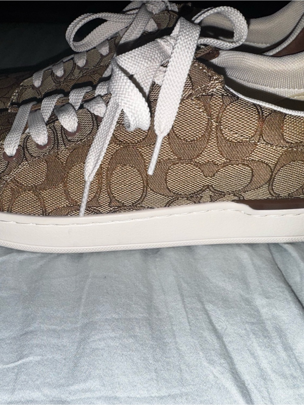 Women’s Brown Coach Clip Low Top with White Laces Sneaker Size 9.5 - Picture 8 of 12